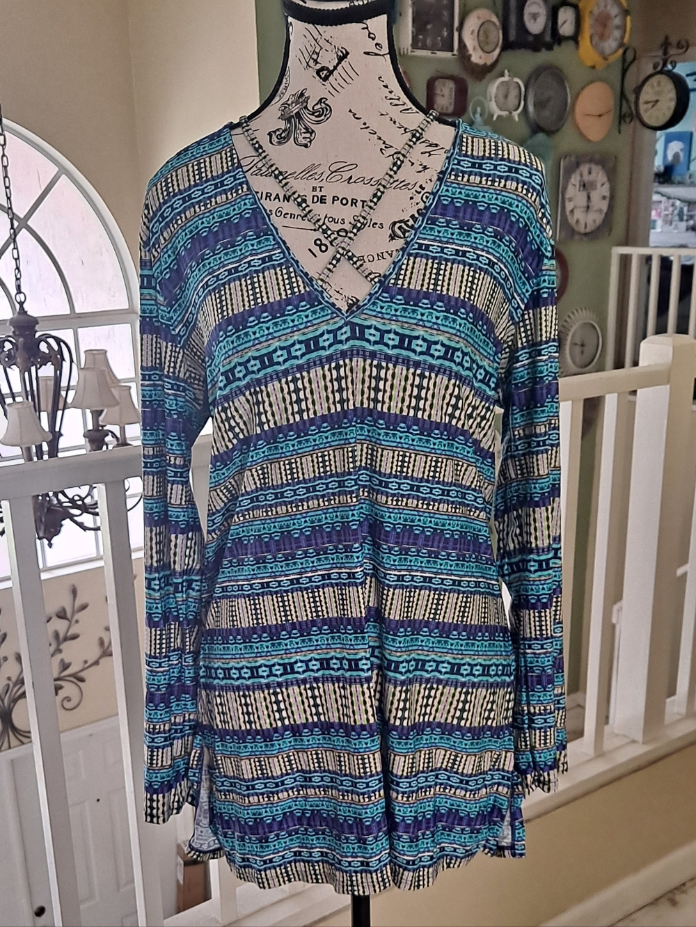 V-Neck Long Sleeve Patterned Women’s Cover Up  Top in Blue & Teal